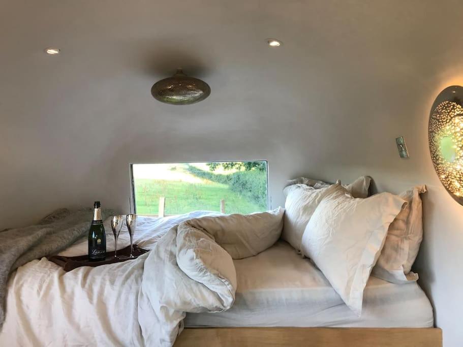 Airstream, Vintage American Caravan & Hottub Ashburton Ngoại thất bức ảnh