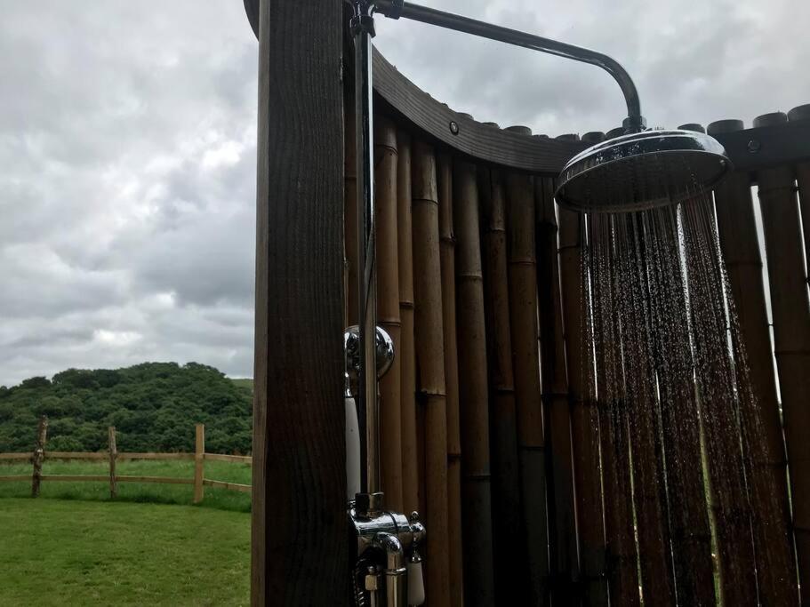 Airstream, Vintage American Caravan & Hottub Ashburton Ngoại thất bức ảnh